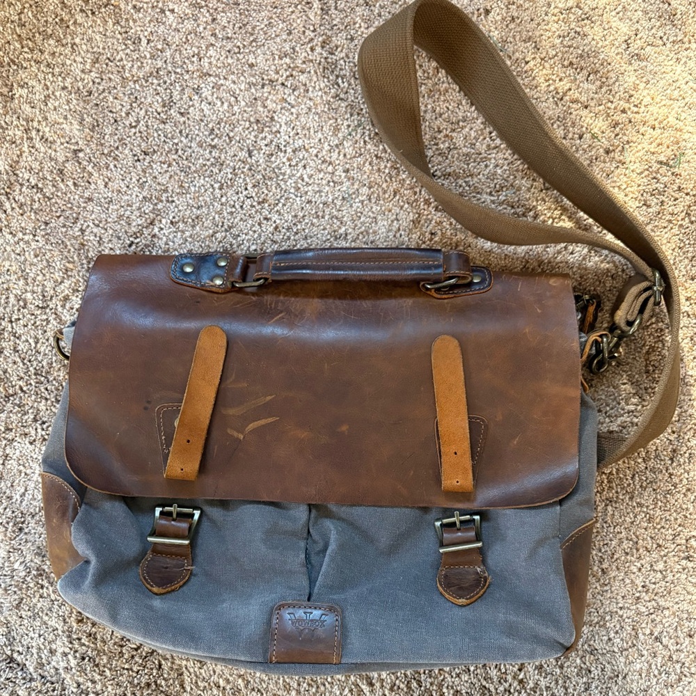 Wowbox leather and canvas messenger bag